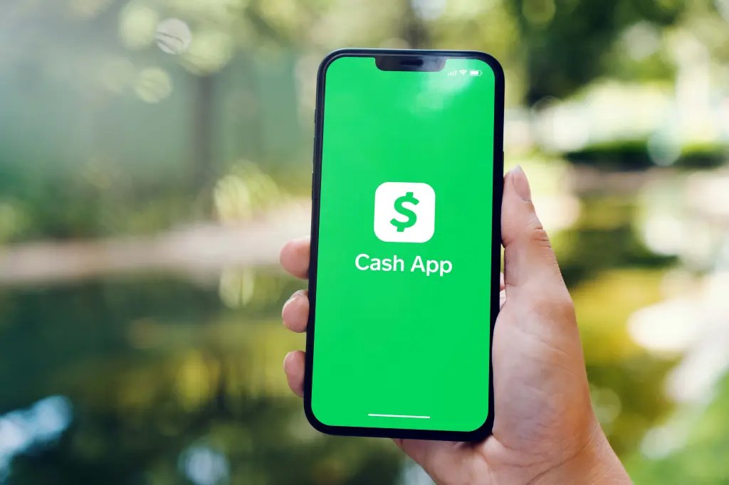 توقع بدء صرف تعويضات تصل إلى 2500 دولار لمستخدمي كاش آب المؤهلين في أكتوبر