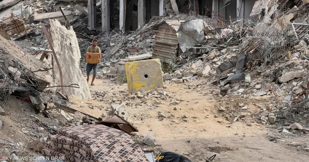 في فلسطين.. نقل الجيش الإسرائيلي علامات «الخط الأصفر» يدفع عشرات العائلات للنزوح من الشجاعية بغزة