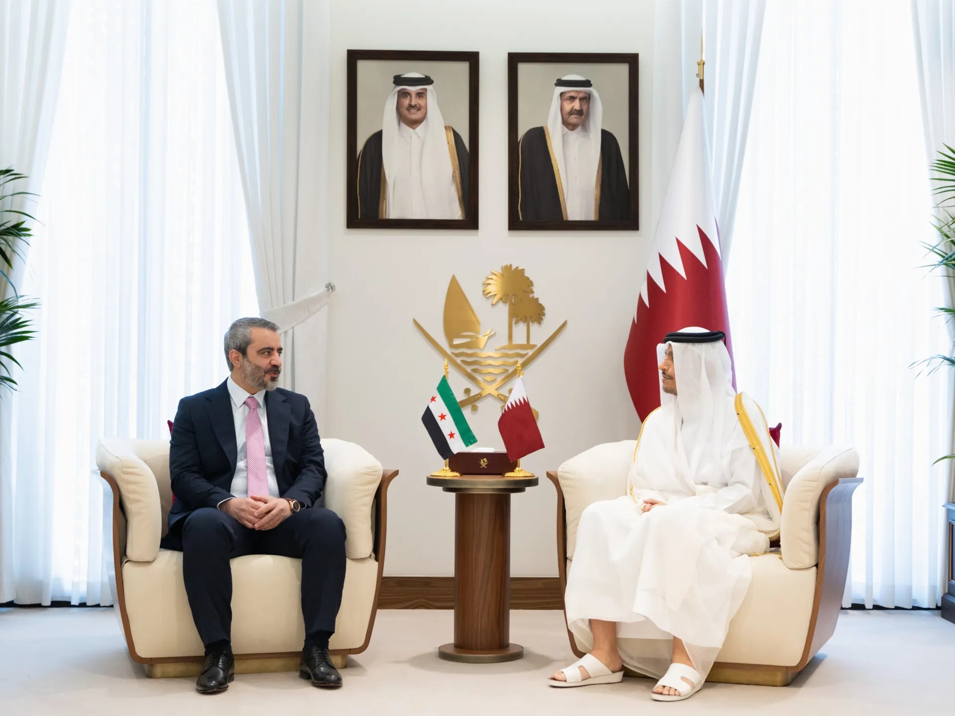 قطر تبحث مع وزير خارجية سوريا التعاون وتطورات الأوضاع في بلاده