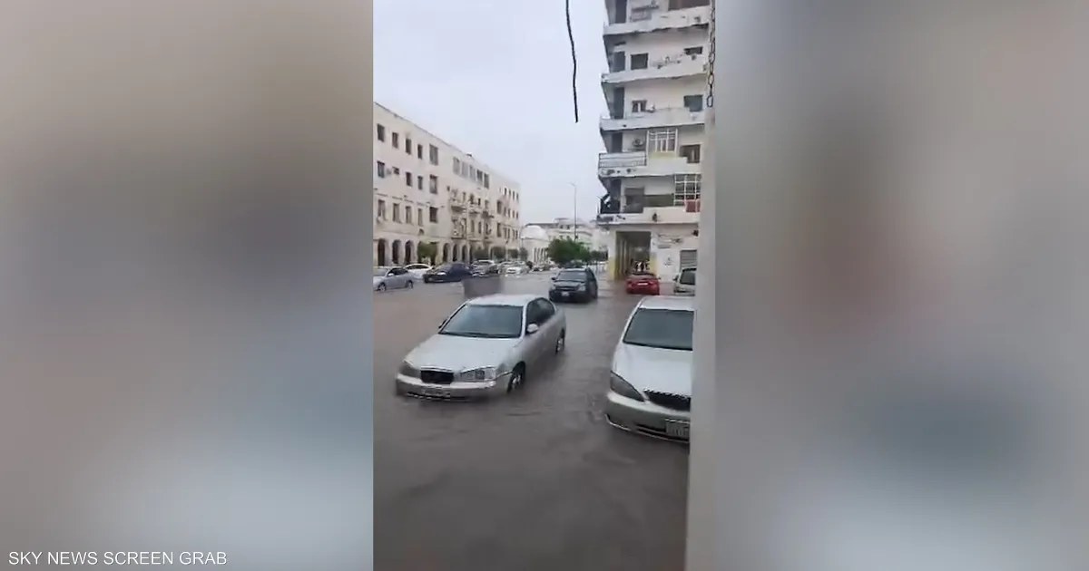 3 وفيات وإغلاق طرق جراء أمطار غزيرة في ليبيا