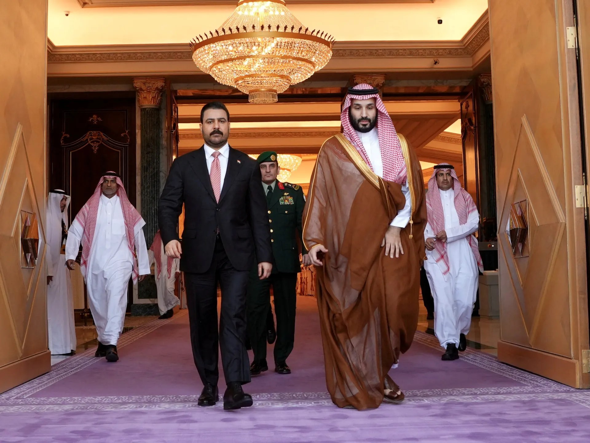 السعودية والعراق يبحثان تعزيز التنسيق الأمني خلال زيارة الزيدي إلى الرياض