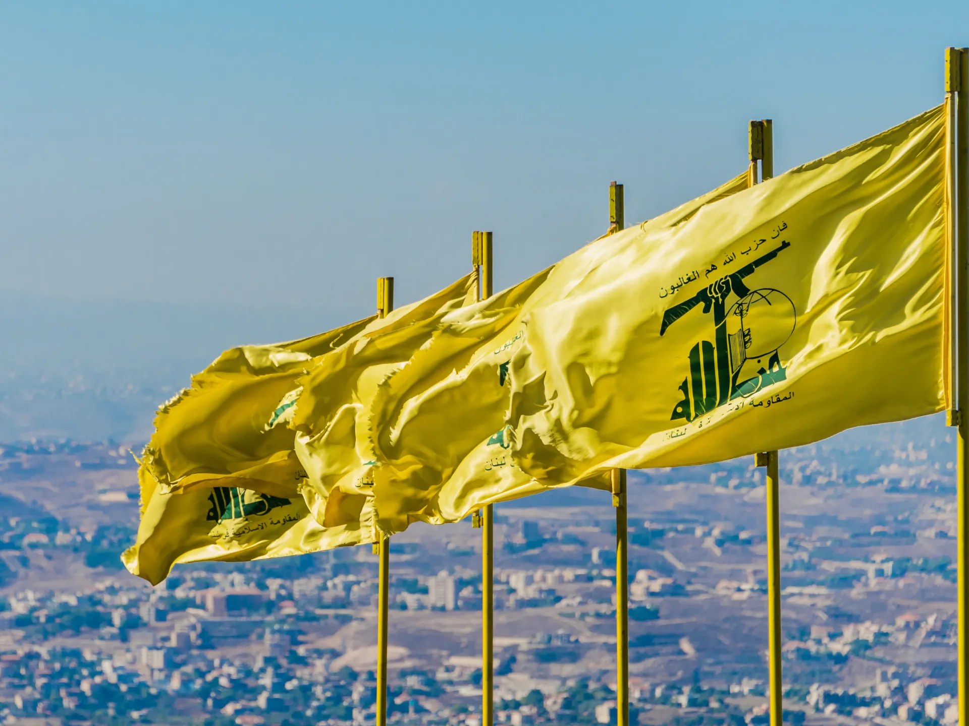حزب الله يقر بملكية شحنة متفجرات ضبطت في لبنان ويطالب باستعادتها