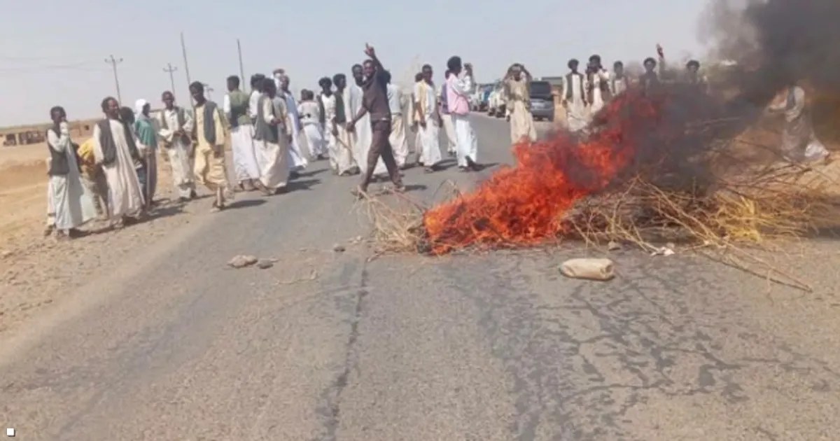 احتجاجات في شرق السودان مع تجاوز الدولار 10 آلاف جنيه في السوق الموازية