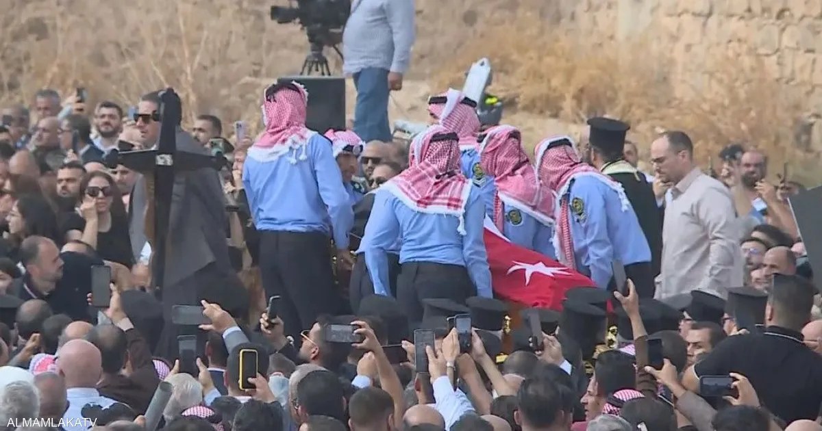 بدء تشييع ضحايا هجوم على كنيسة في الأردن قتل 9 أشخاص على الأقل
