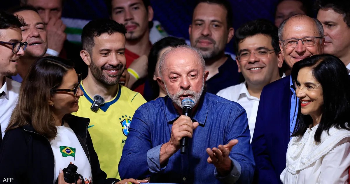 لولا يفوز بولاية رابعة في البرازيل ومنافسه يعتزم طلب إلغاء الانتخابات