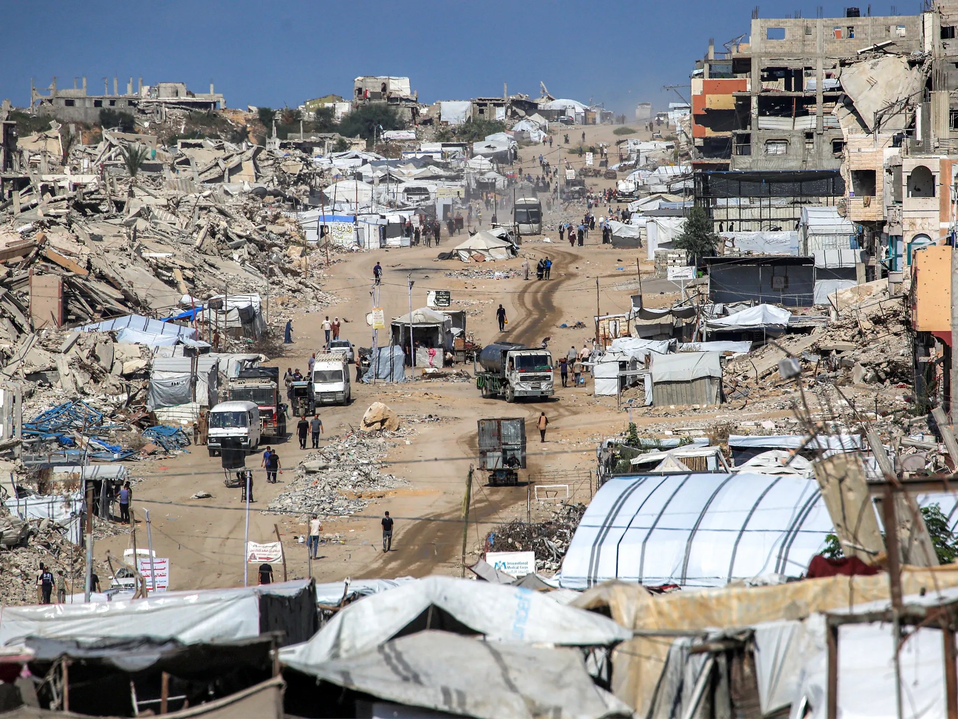 نازحو غزة يترقبون انتخابات إسرائيل أملاً بالعودة وخوفاً من استمرار الحرب