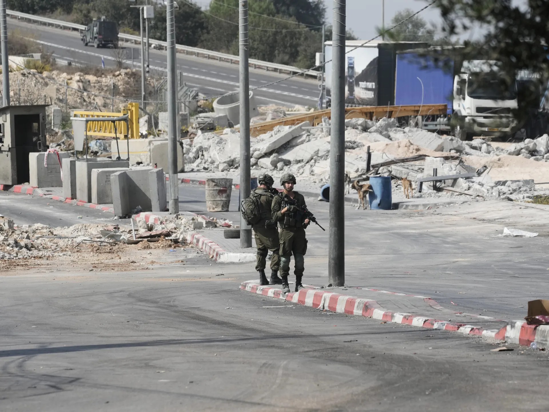 بلدية الخليل في فلسطين: الجيش الإسرائيلي هجّر 4969 فلسطينيًا قسرًا