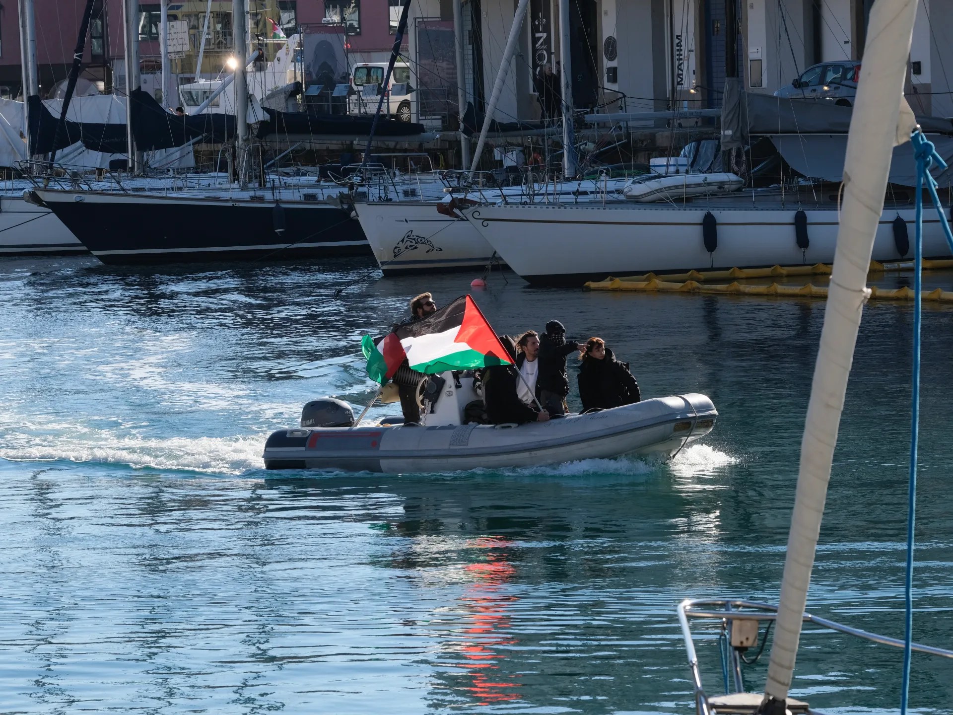 إضراب مرتقب في أكثر من 100 ميناء احتجاجًا على الحرب في غزة بفلسطين