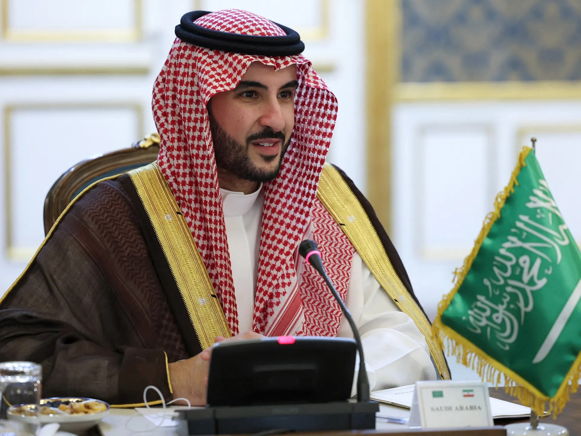 السعودية تبحث التنسيق الدفاعي مع 3 دول وأمين عام الناتو بشأن تطورات المنطقة